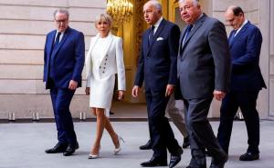 Foto: EPA-EFE / Brigitte Macron oduševila elegancijom